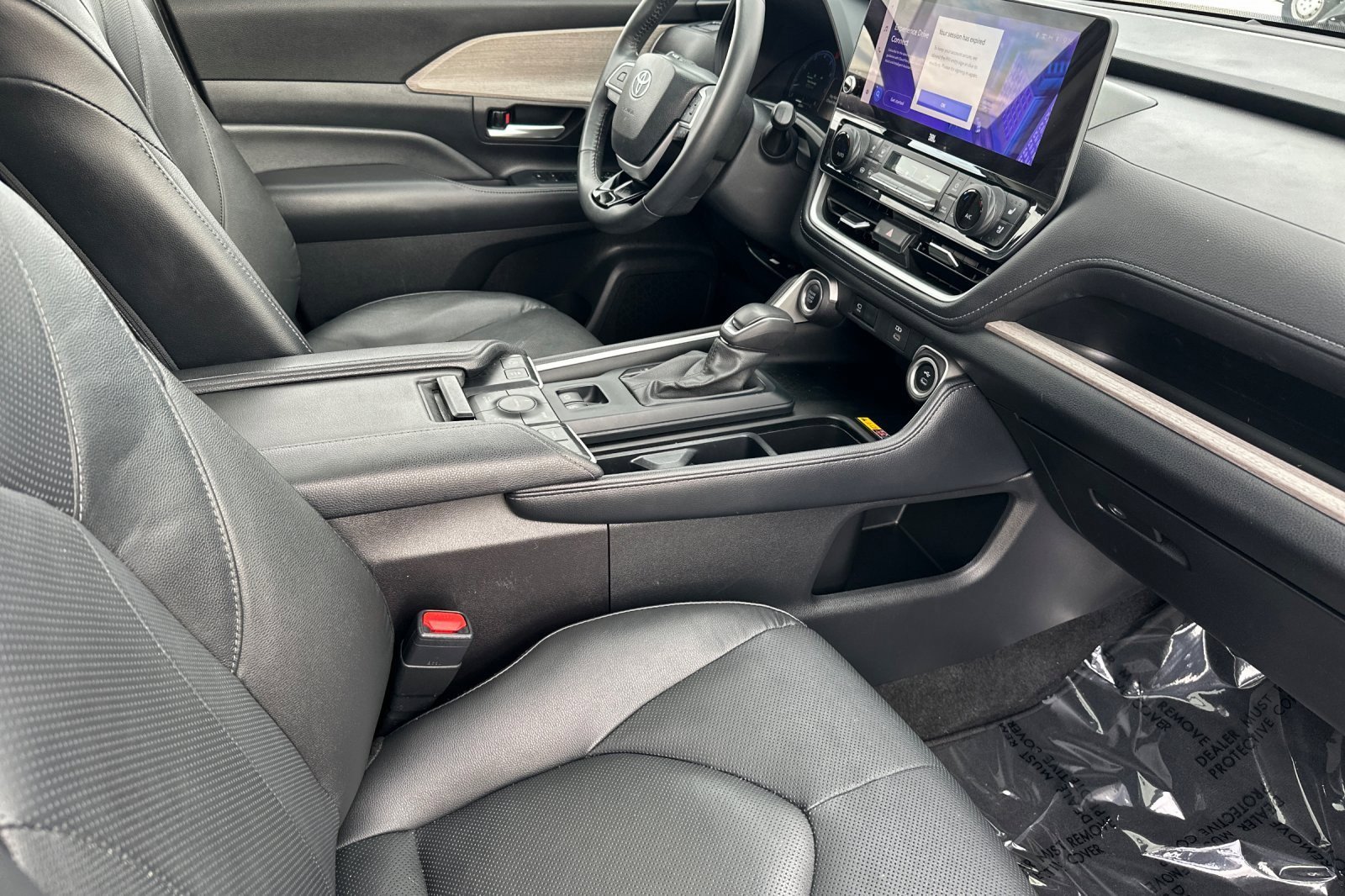 Used 2024 Toyota Grand Highlander Limited image 16