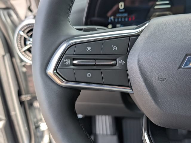 New 2026 Chevrolet Equinox LT w/ Convenience Package II FWD image 16