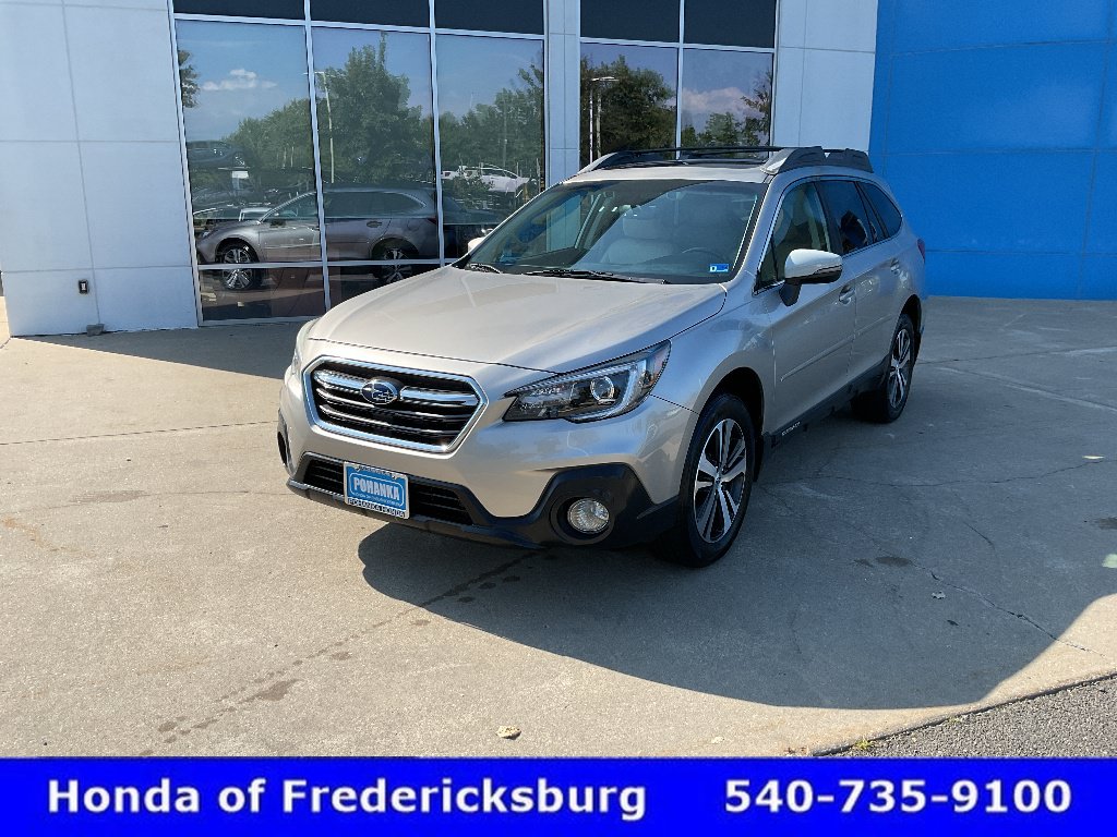 Used 2018 Subaru Outback 3.6R Limited AWD/4WD image 2