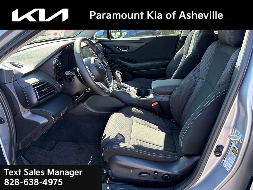 Used 2024 Subaru Outback Premium AWD/4WD image 18