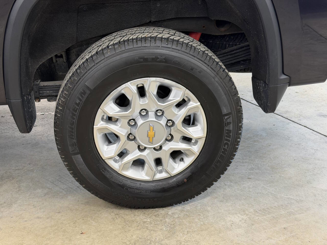 Used 2024 Chevrolet Silverado 2500 LT image 14