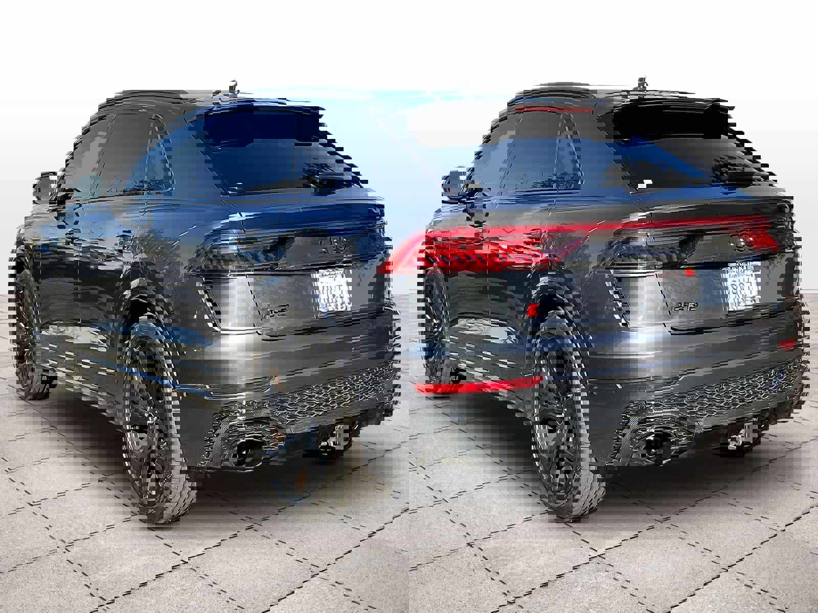 Used 2020 Audi RS Q8 w/ Carbon Optic Package image 14