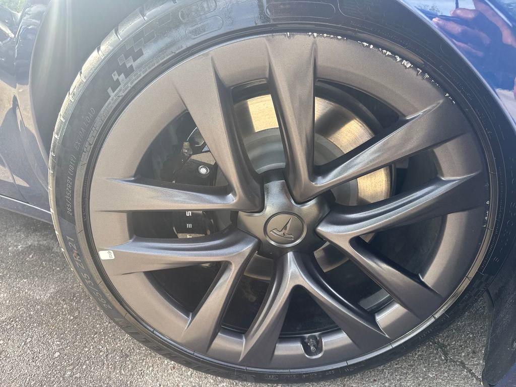 Used 2021 Tesla Model S Plaid image 37