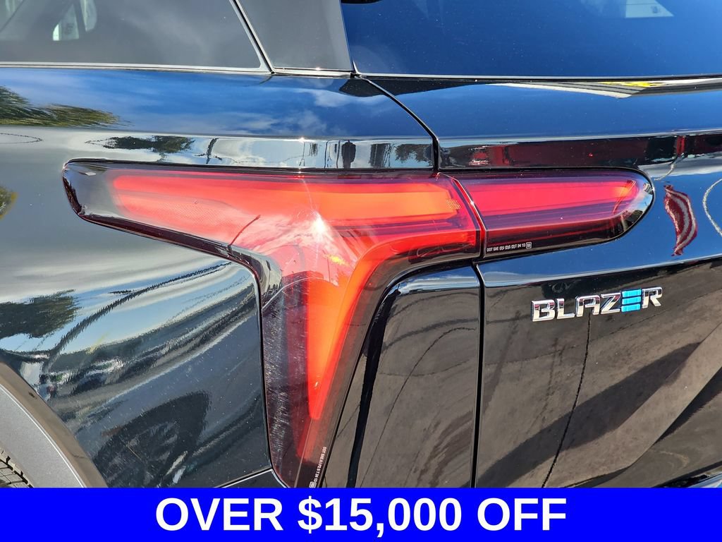 New 2024 Chevrolet Blazer EV LT AWD/4WD image 41