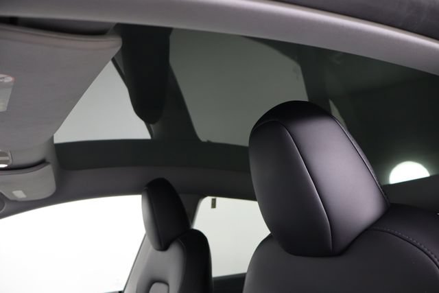Used 2023 Tesla Model Y Long Range AWD/4WD image 21