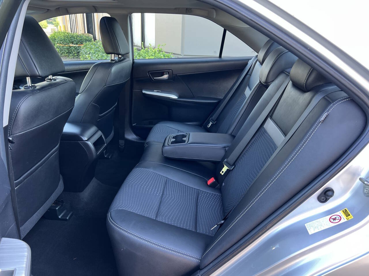Used 2014 Toyota Camry SE FWD image 9