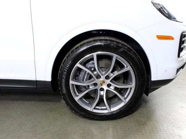 Certified 2025 Porsche Cayenne image 12