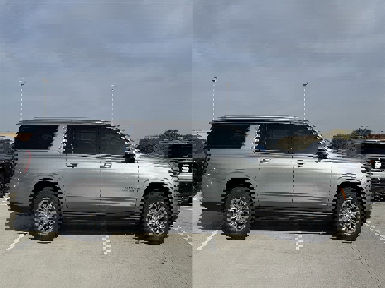 New 2026 Chevrolet Suburban Premier image 3