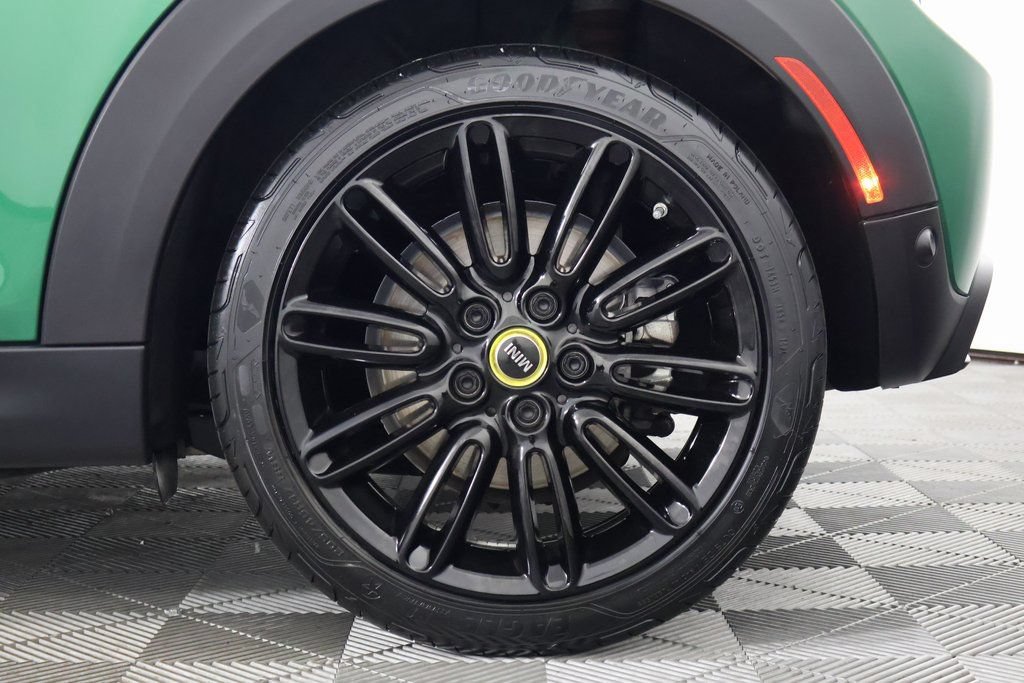 Used 2024 MINI Cooper SE FWD image 16