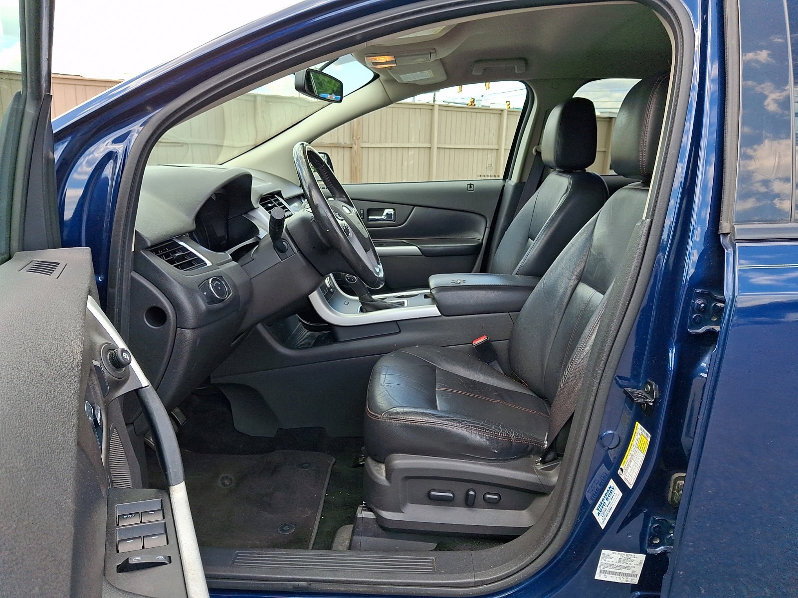 Used 2012 Ford Edge SEL AWD/4WD image 16