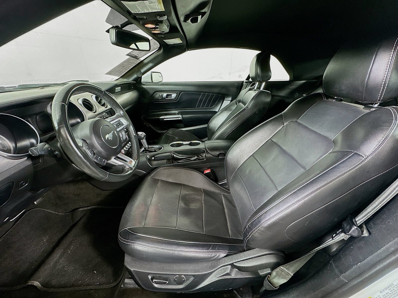 Used 2018 Ford Mustang Premium RWD image 22