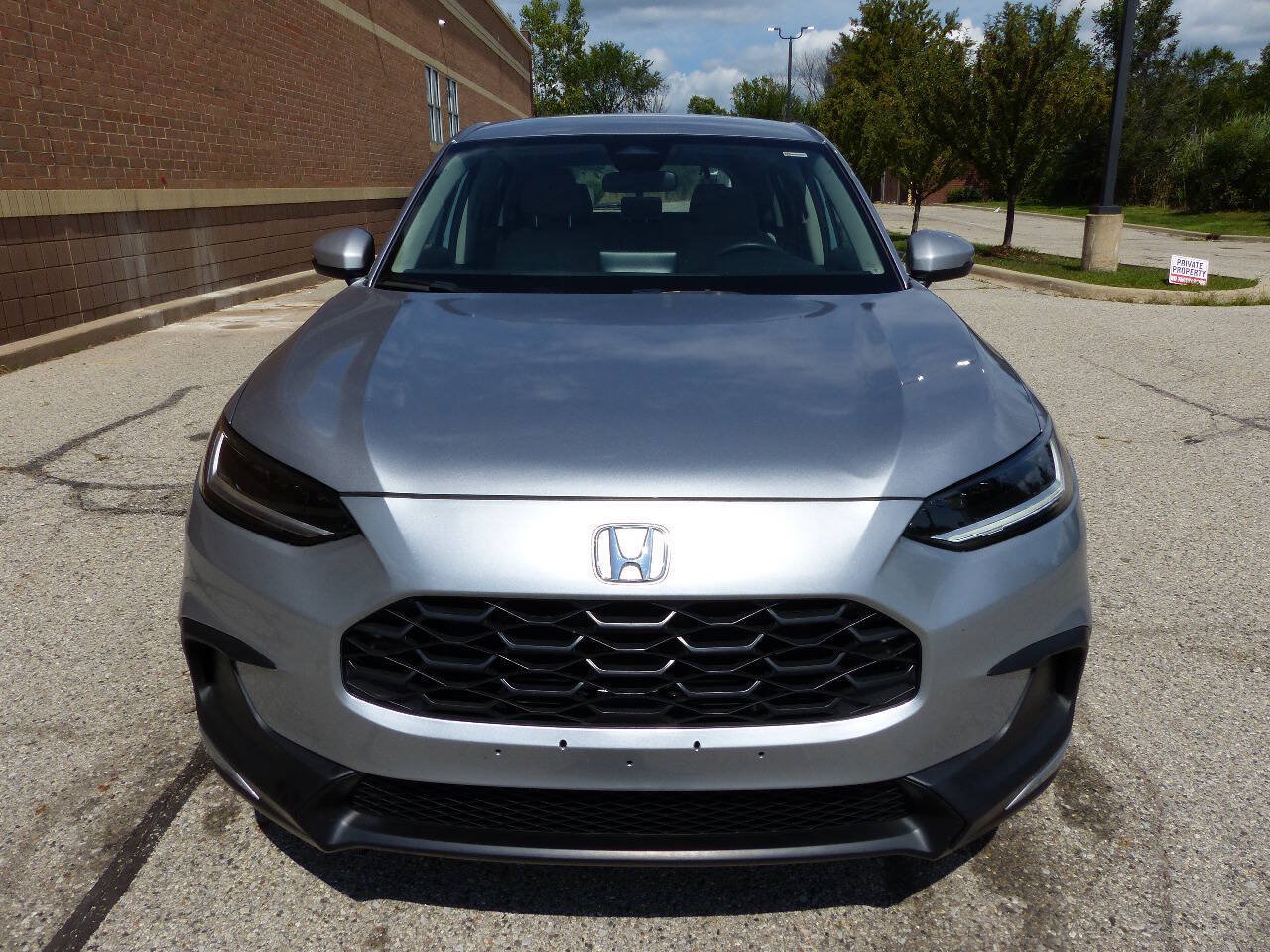 Used 2023 Honda HR-V LX image 13