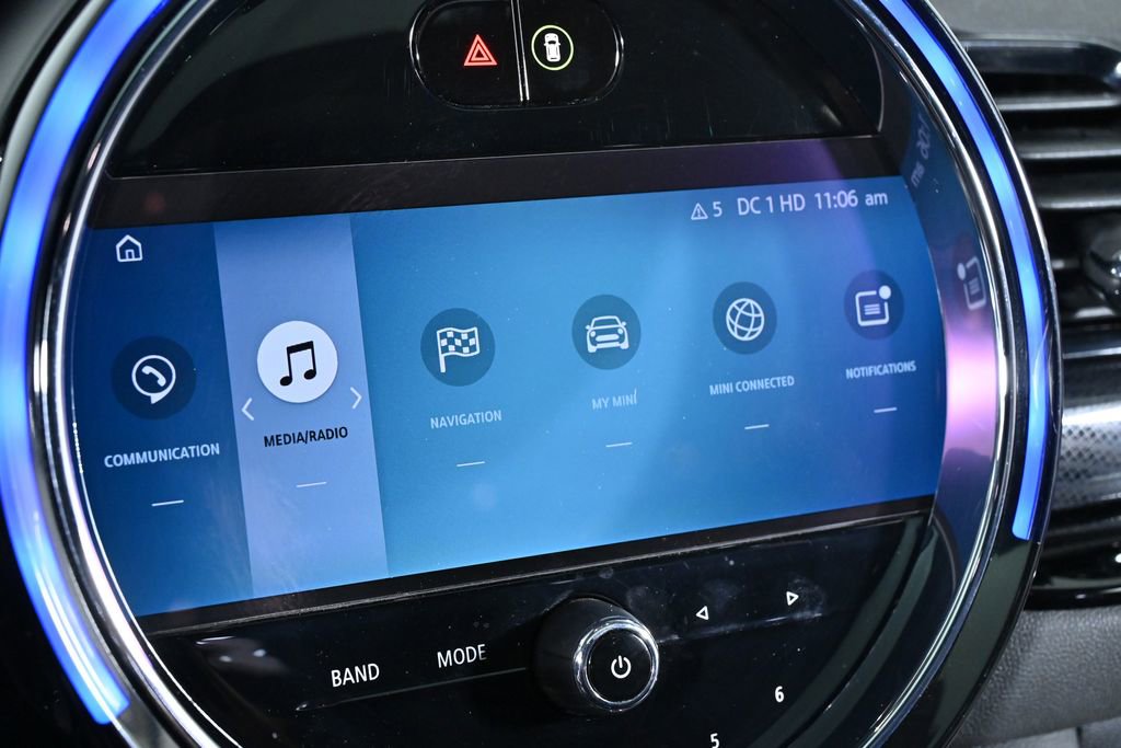 Used 2023 MINI Cooper Clubman S w/ Premium Package image 16