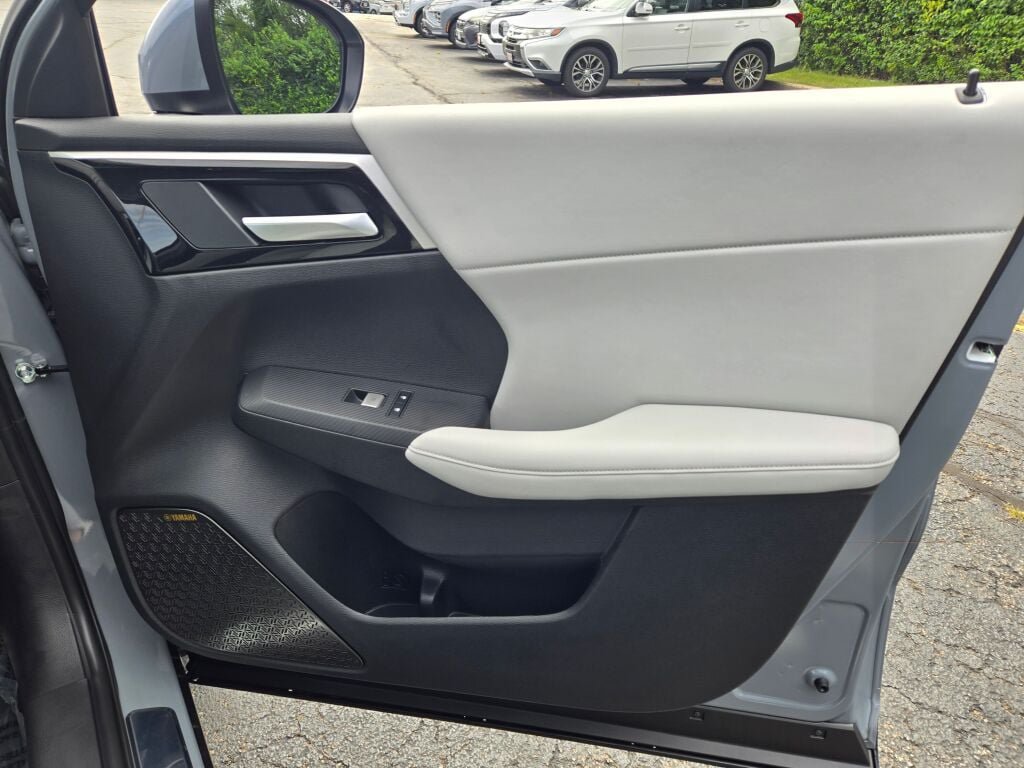 New 2026 Mitsubishi Outlander SE AWD/4WD image 6