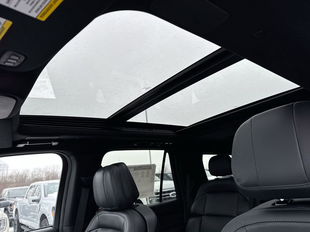 New 2026 Lincoln Navigator Reserve w/ Jet Appearance Package image 20