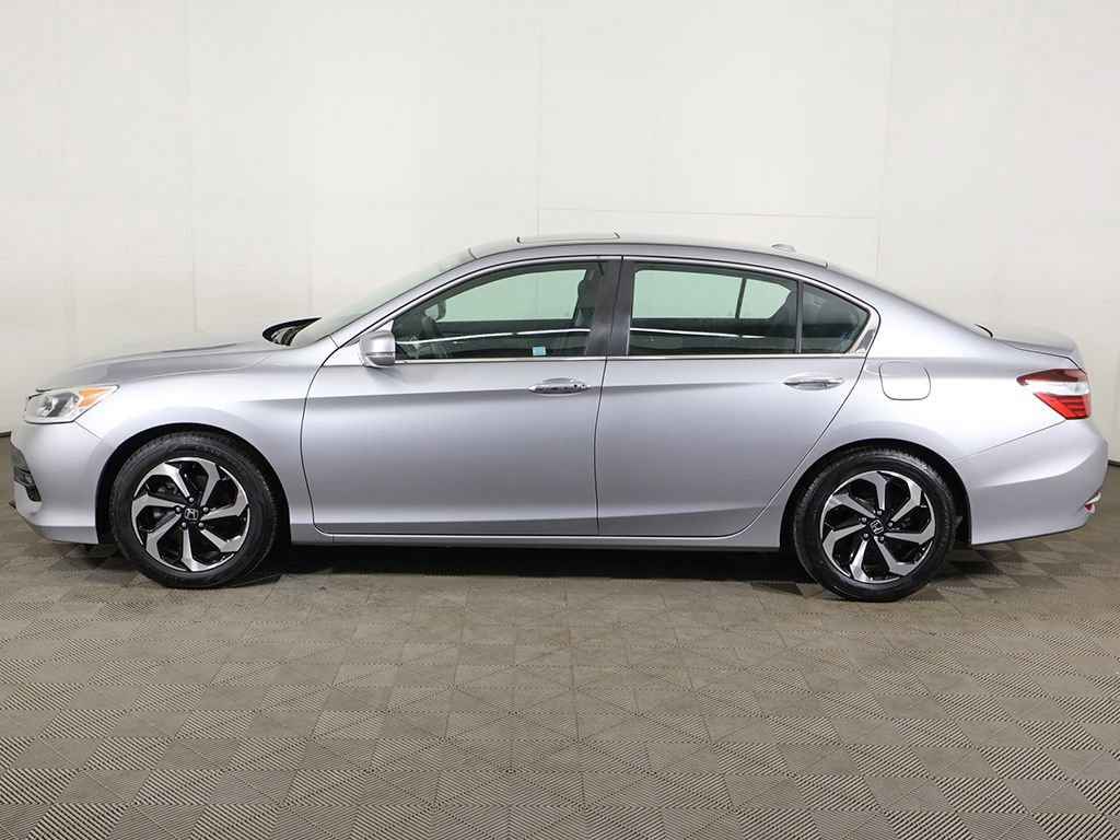 Used 2017 Honda Accord EX image 14