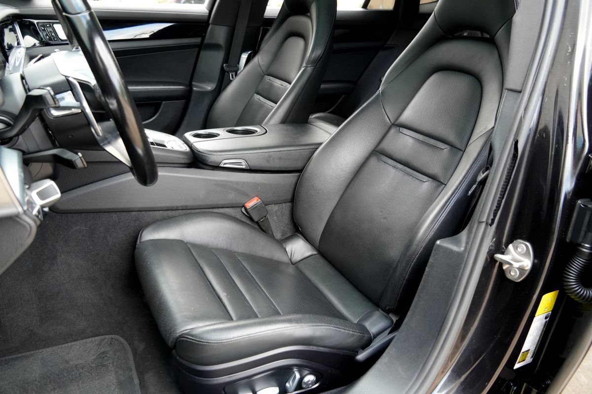 Used 2018 Porsche Panamera 4 AWD/4WD image 6