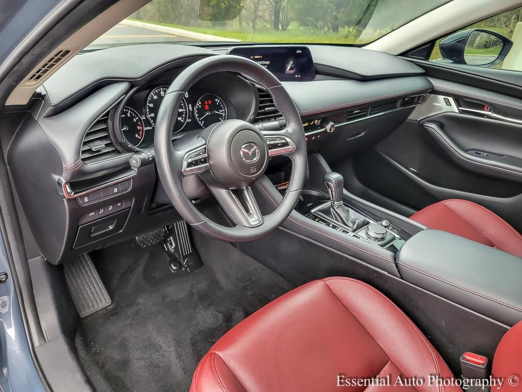 Used 2022 MAZDA MAZDA3 s FWD image 9