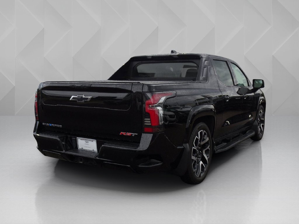 Used 2024 Chevrolet Silverado EV RST AWD/4WD image 5