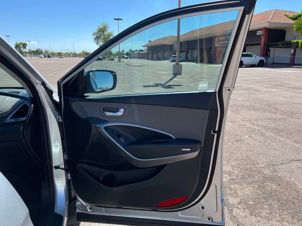 Used 2017 Hyundai Santa Fe Sport w/ Cargo Package image 18