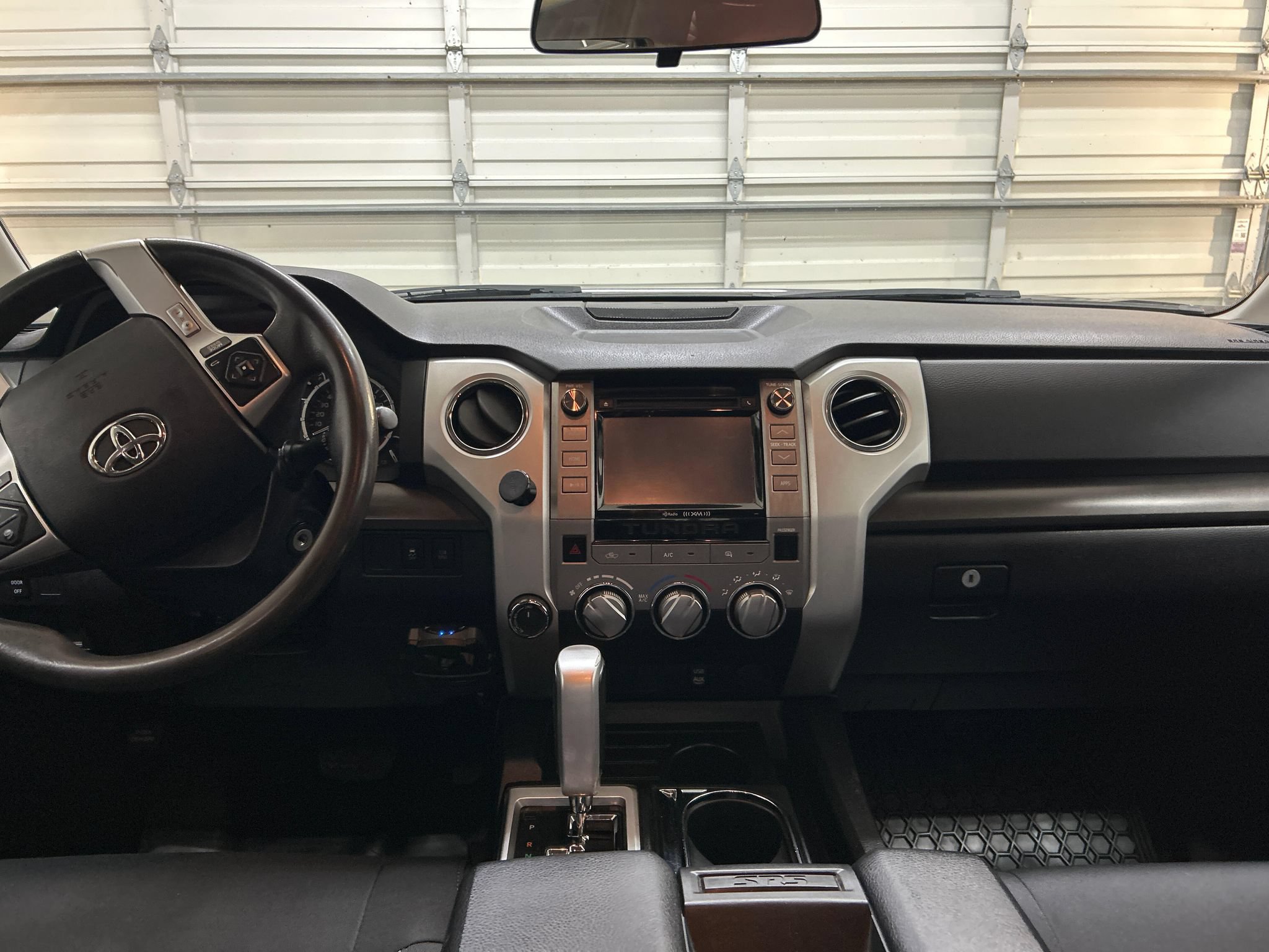Used 2014 Toyota Tundra SR5 AWD/4WD image 11