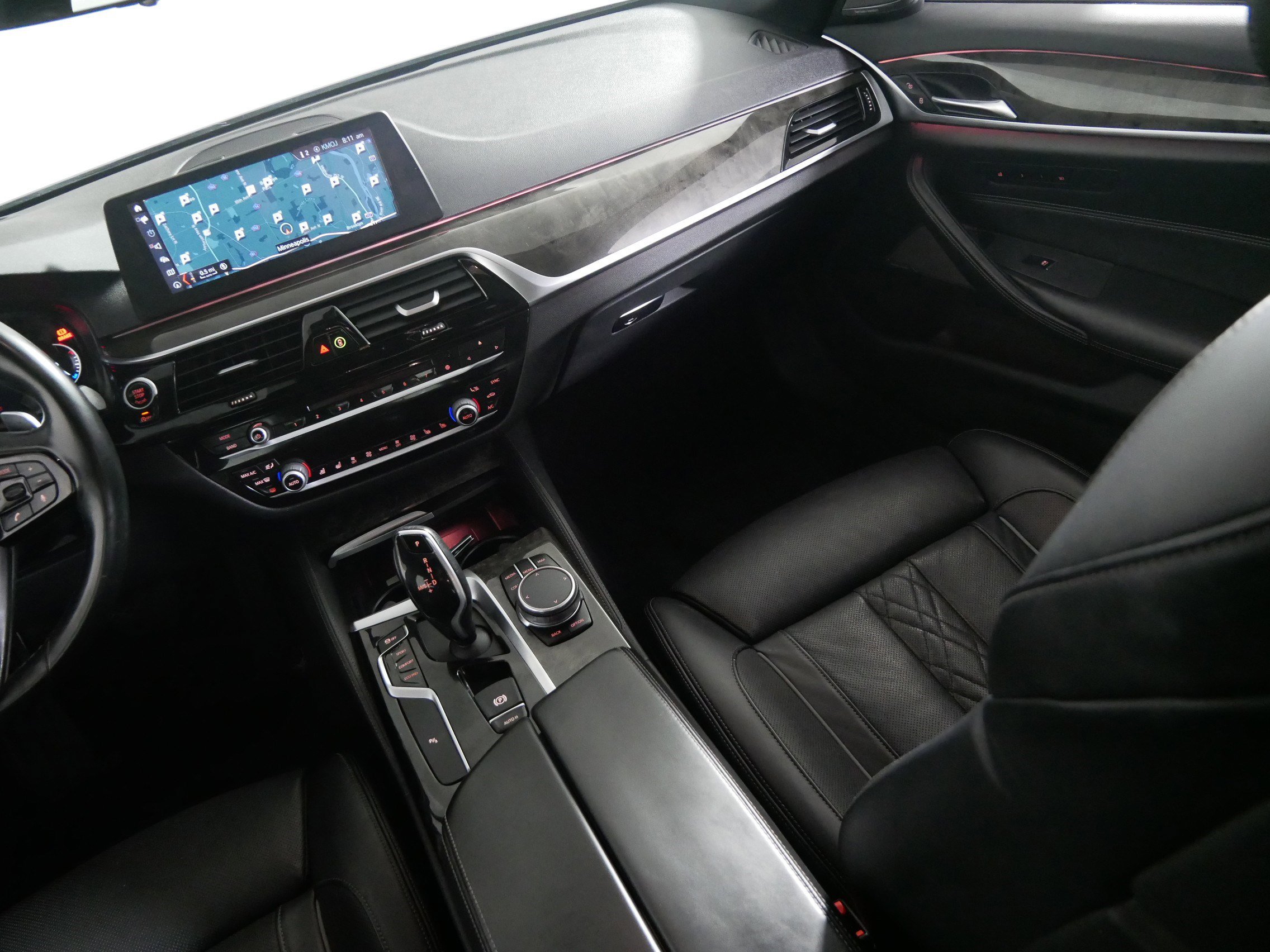 Used 2018 BMW 540i xDrive w/ Luxury Seating Package AWD/4WD image 11
