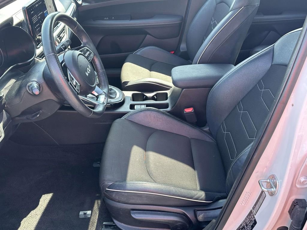 Certified 2024 Kia Forte GT-Line w/ GT-Line Premium Package FWD image 16