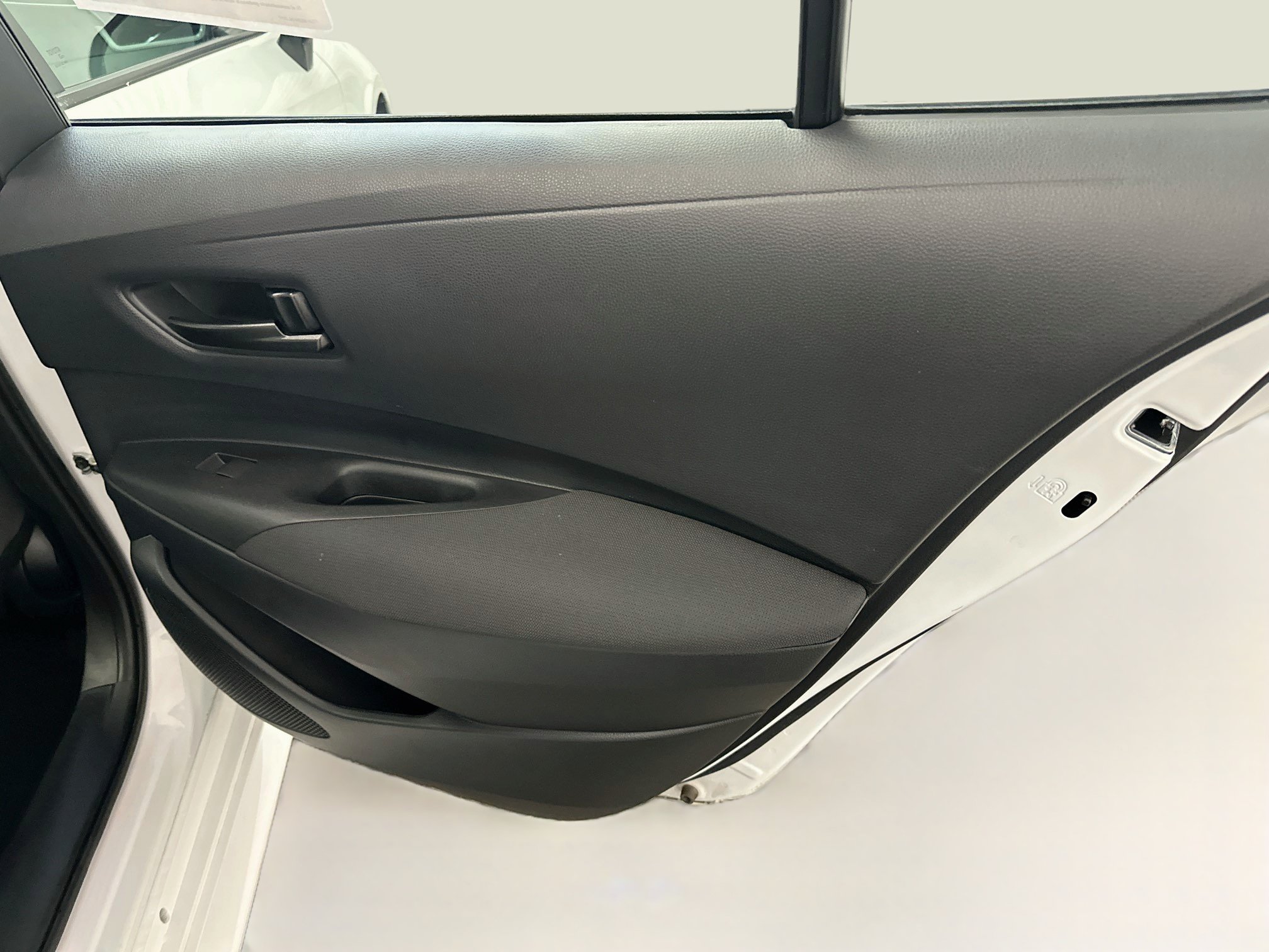 Used 2026 Toyota Corolla LE FWD image 31