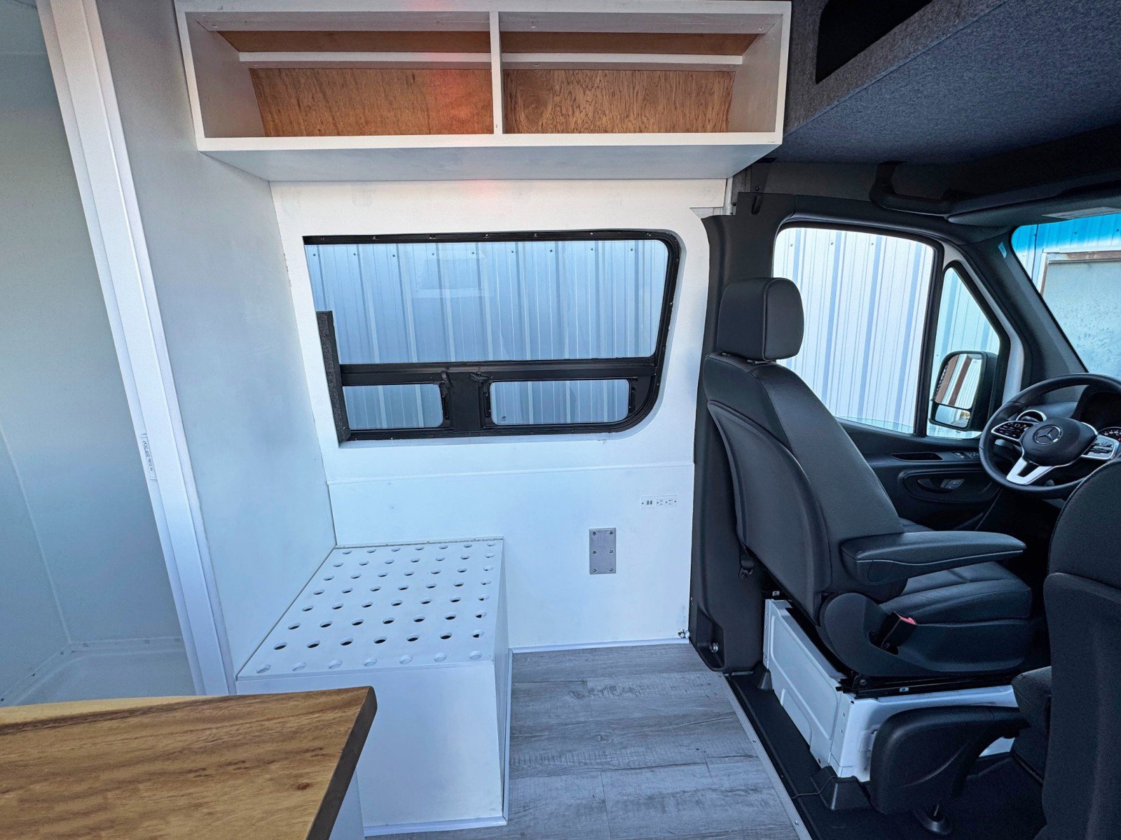 Used 2021 Mercedes-Benz Sprinter 2500 w/ Premium Plus Package image 36