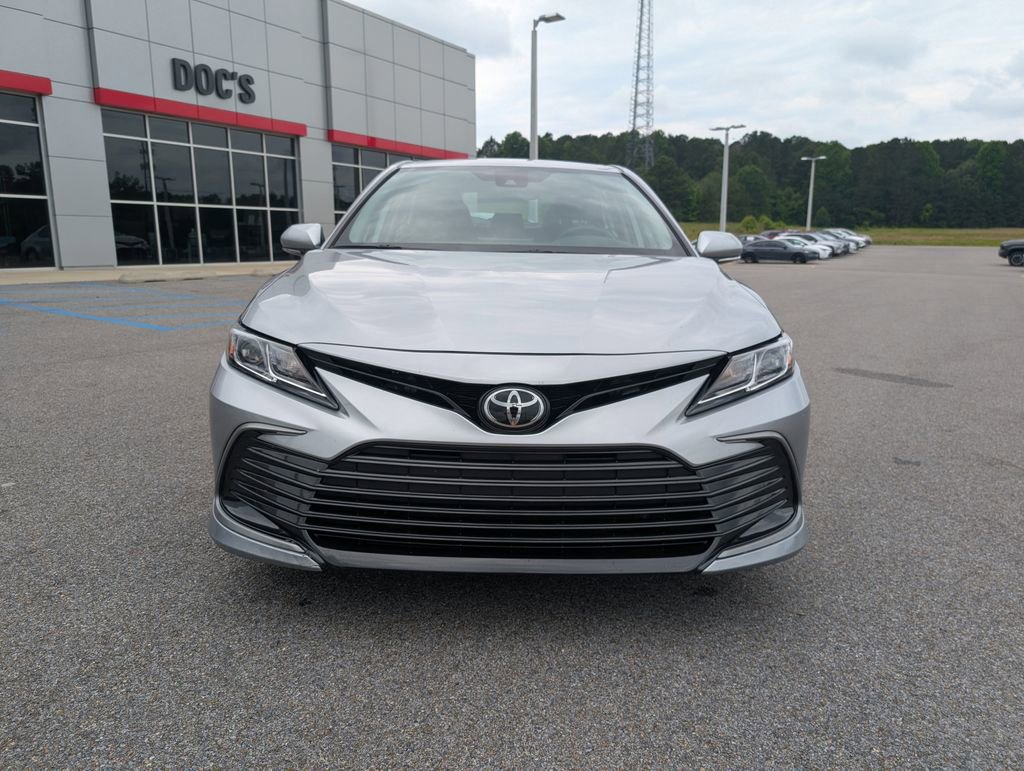 Used 2024 Toyota Camry LE w/ Convenience Package FWD image 16