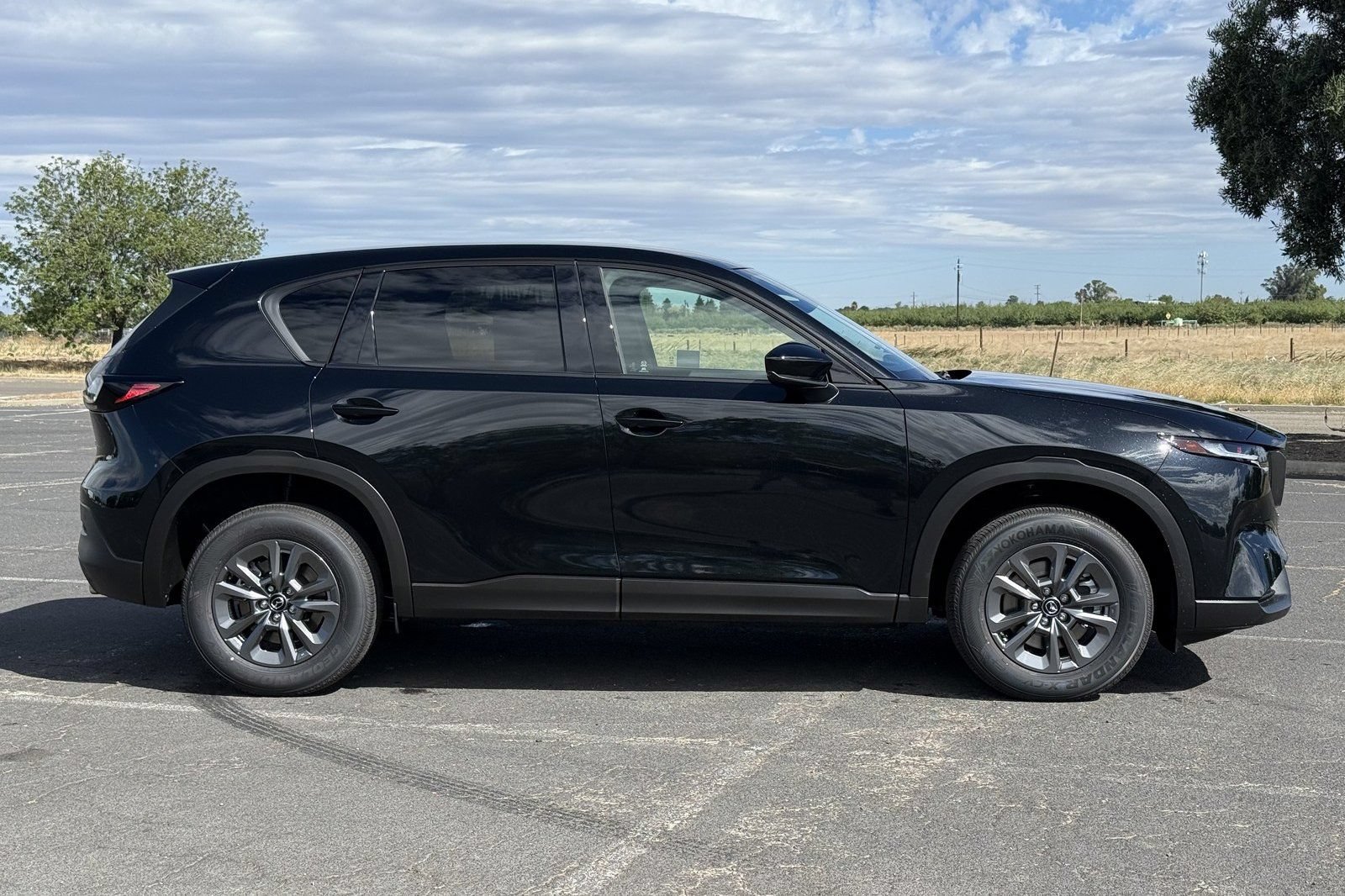 New 2026 MAZDA CX-5 Select AWD/4WD image 3