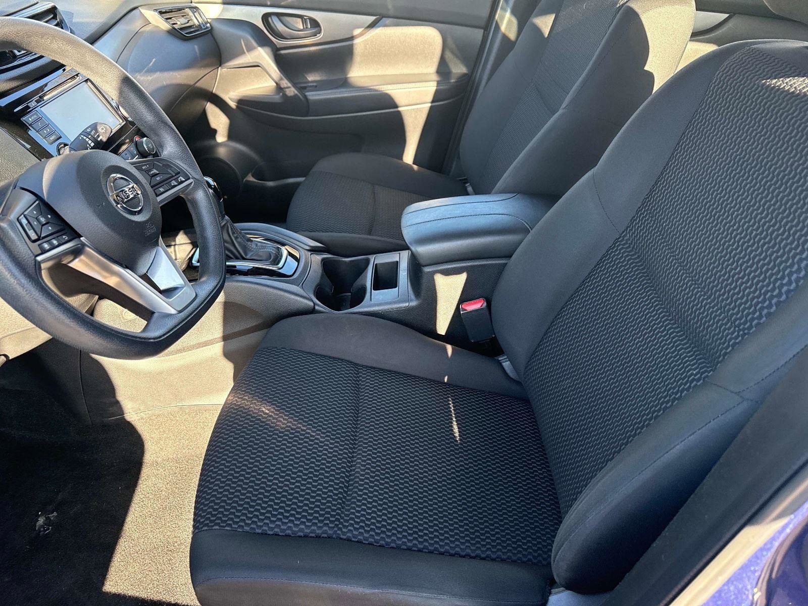 Used 2021 Nissan Rogue Sport S image 20