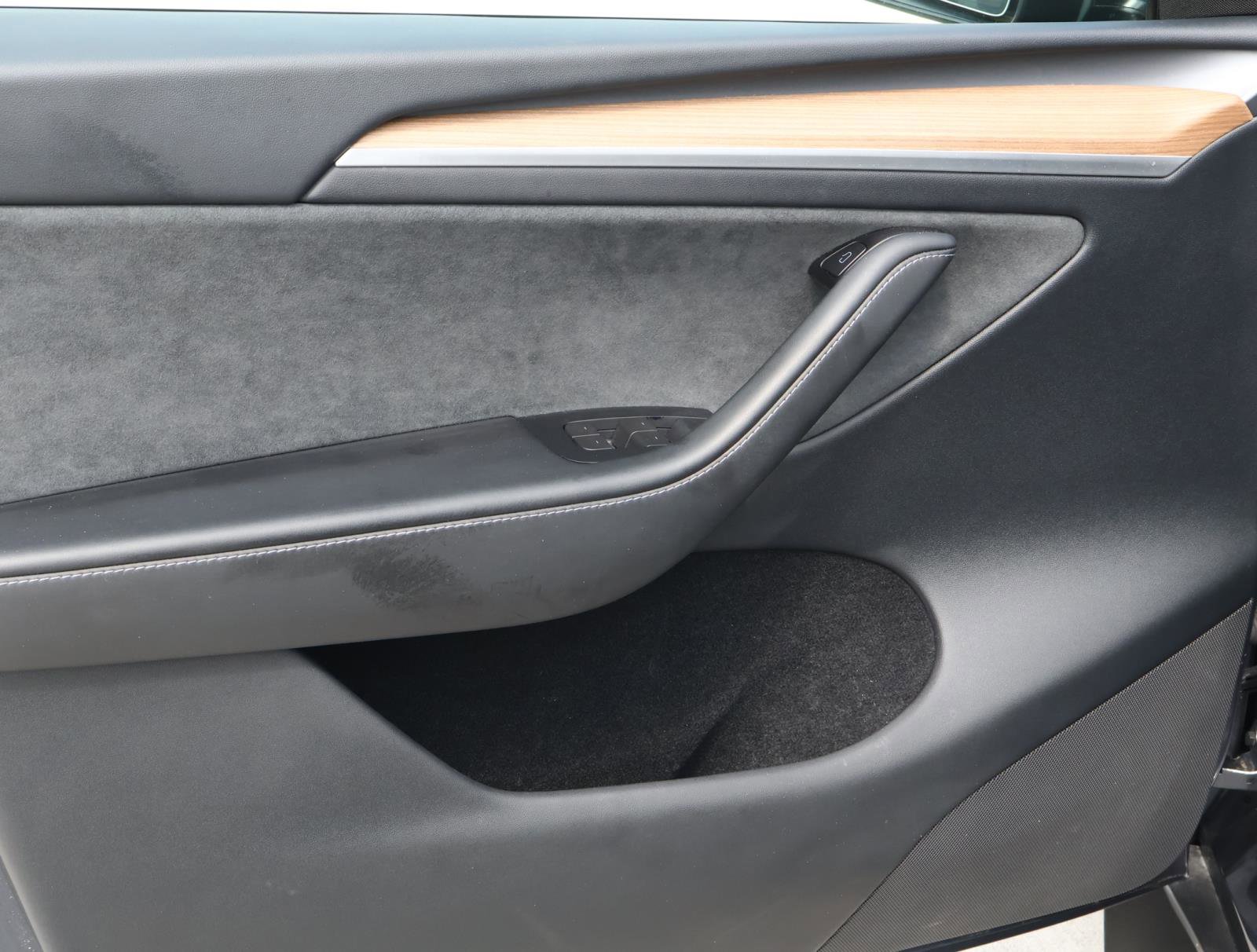 Used 2023 Tesla Model Y Long Range AWD/4WD image 13