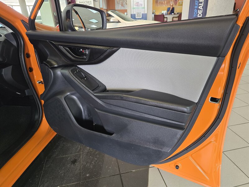 Used 2018 Subaru Crosstrek 2.0i Premium AWD/4WD image 11
