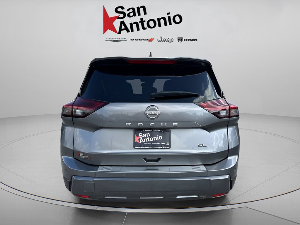 Used 2024 Nissan Rogue SL w/ SL Premium Package FWD image 13