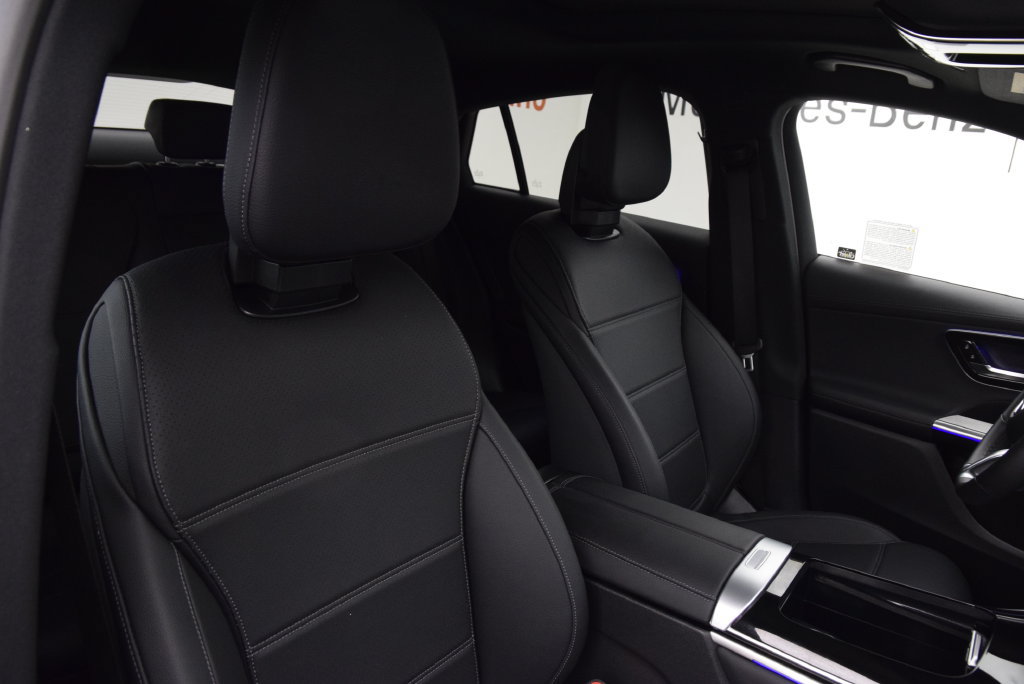 Certified 2026 Mercedes-Benz GLC 300 4MATIC image 17
