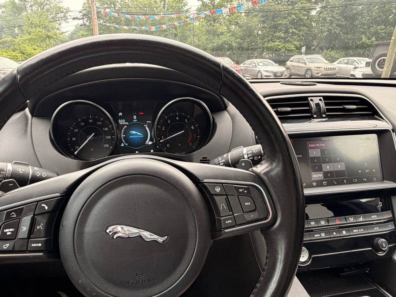 Used 2019 Jaguar F-PACE Premium AWD/4WD image 27