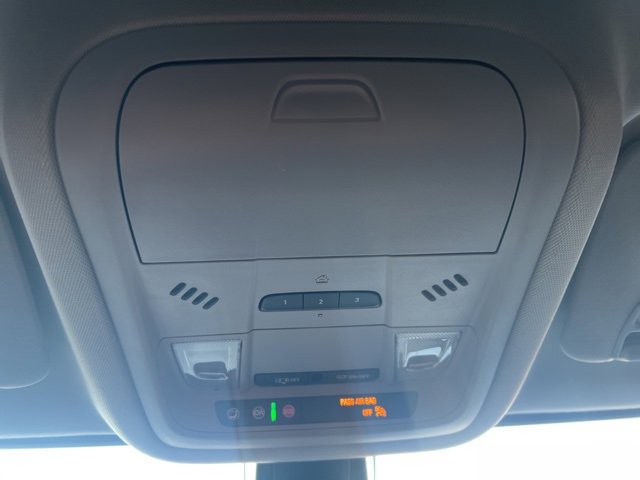 Used 2023 GMC Acadia SLT image 38