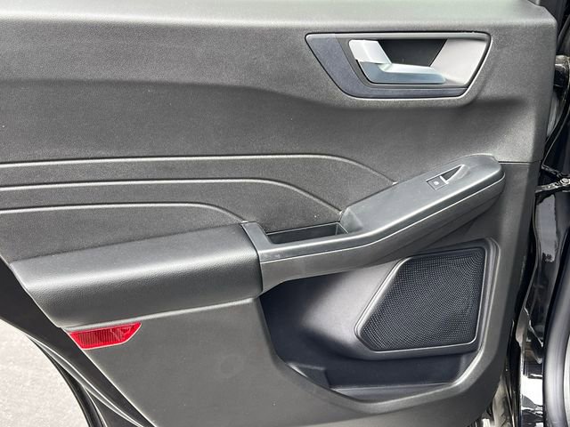 New 2024 Ford Escape SE image 29