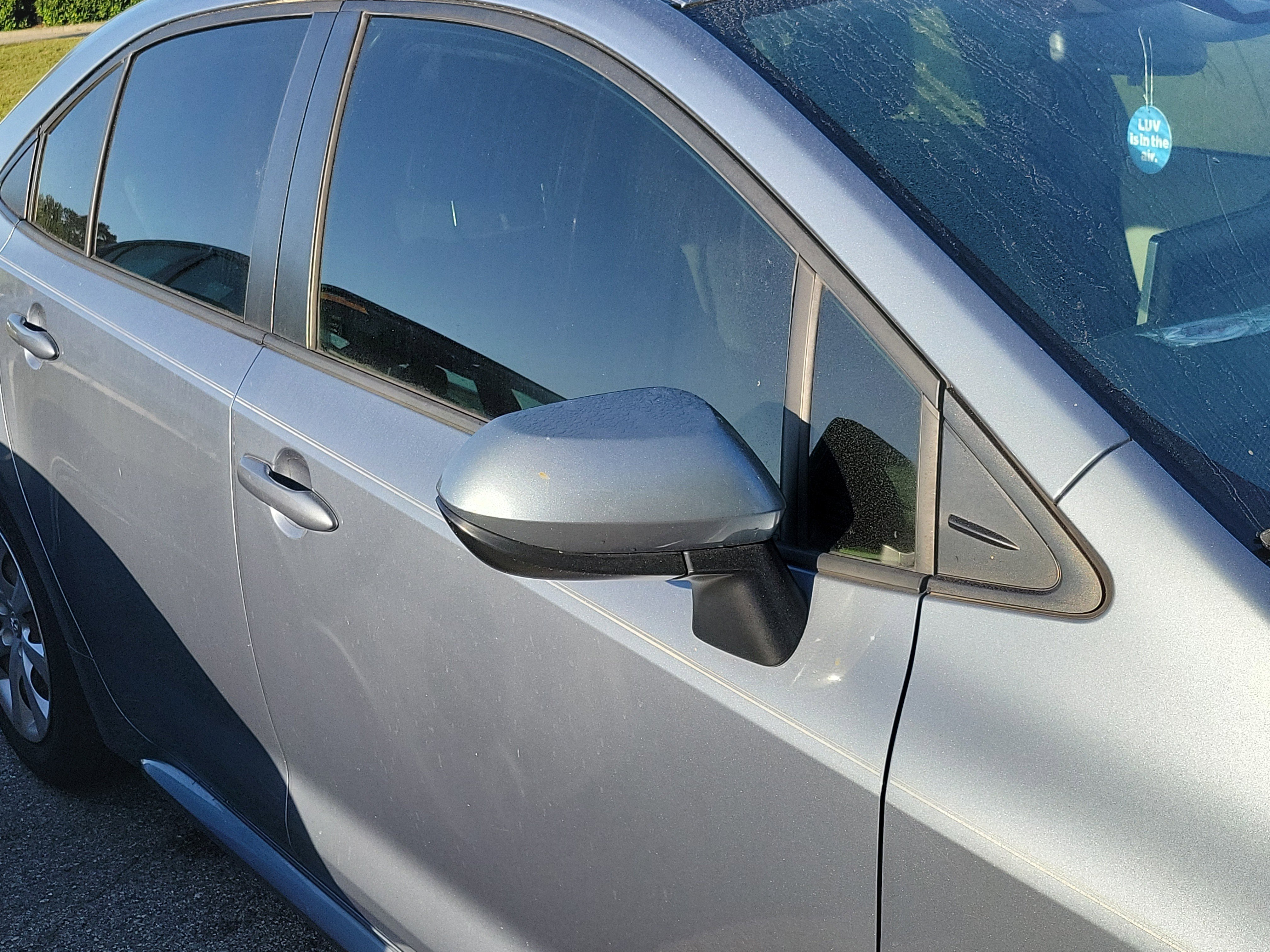 Used 2021 Toyota Corolla LE image 8