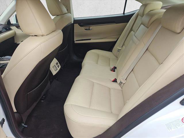 Used 2016 Lexus ES 350 w/ Navigation System Package FWD image 10