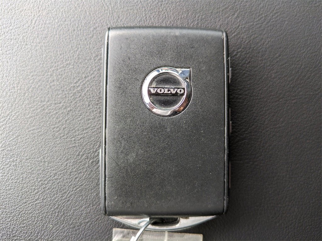 Certified 2023 Volvo XC90 T8 Plus w/ Protection Package Premier image 29