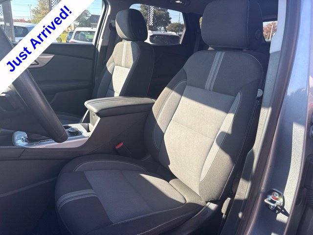 Used 2025 Chevrolet Blazer LT AWD/4WD image 11