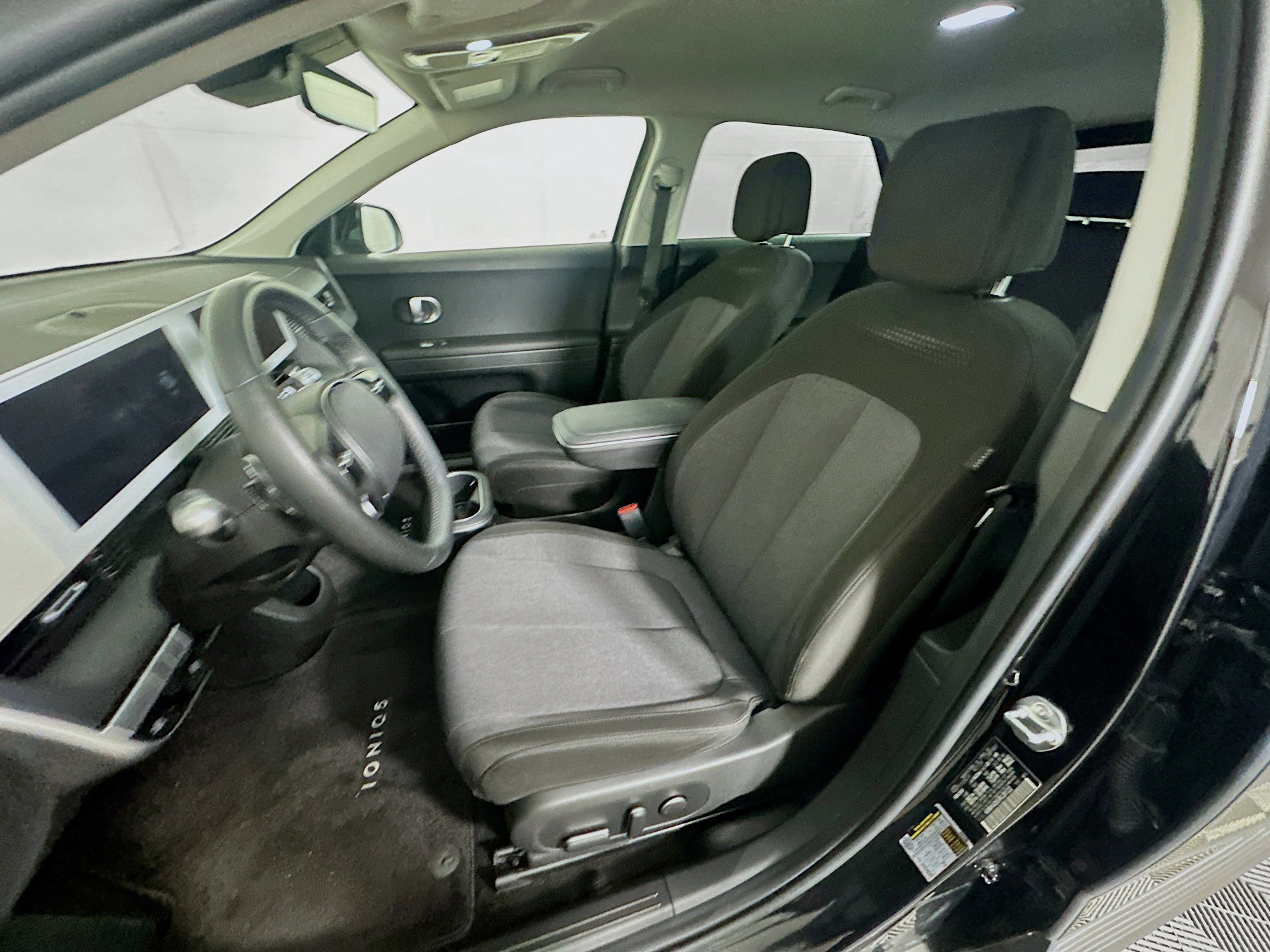 Used 2024 Hyundai Ioniq 5 SEL image 13