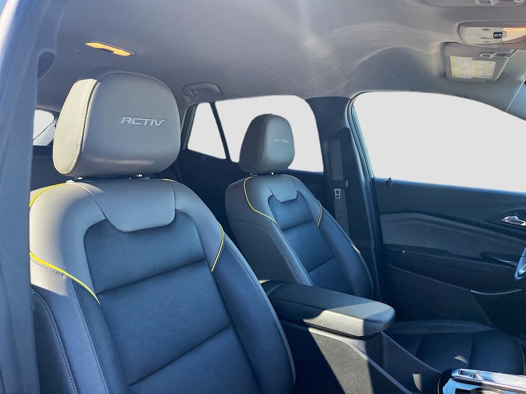 Used 2025 Chevrolet Trax ACTIV w/ Driver Confidence Package image 27