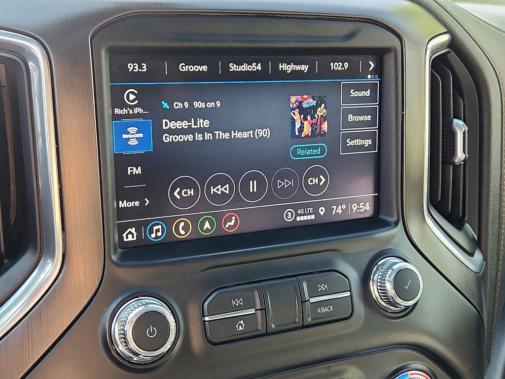 Used 2022 GMC Sierra 2500 AT4 w/ AT4 Premium Plus Package image 29