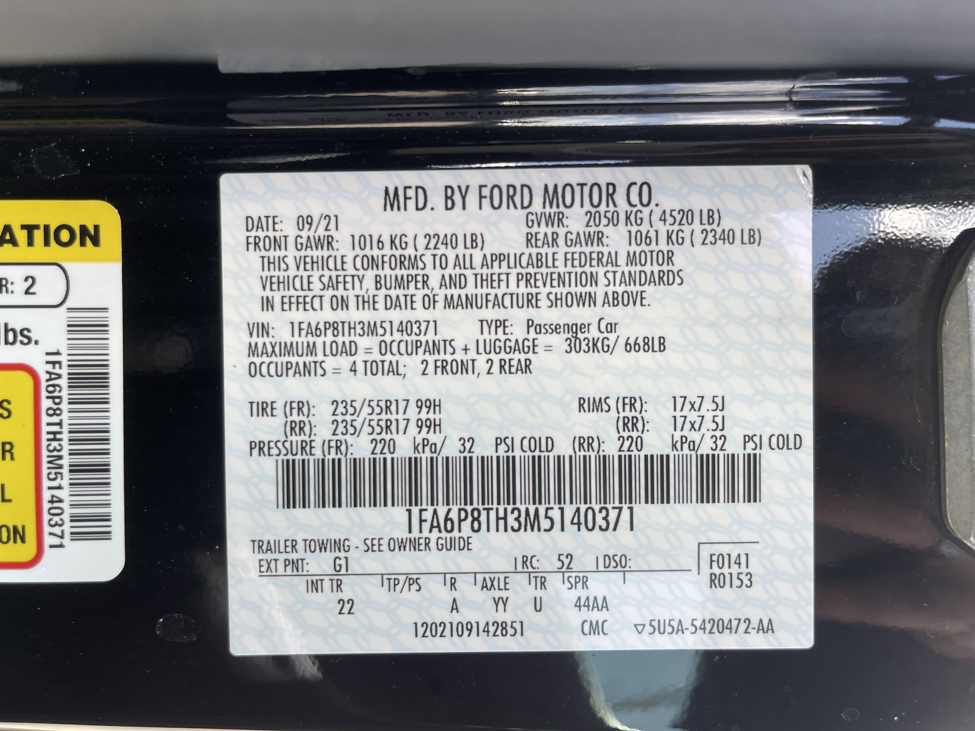 Used 2021 Ford Mustang EcoBoost image 4