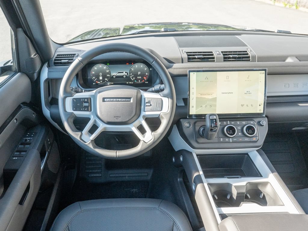 New 2026 Land Rover Defender 110 X-Dynamic SE AWD/4WD image 12
