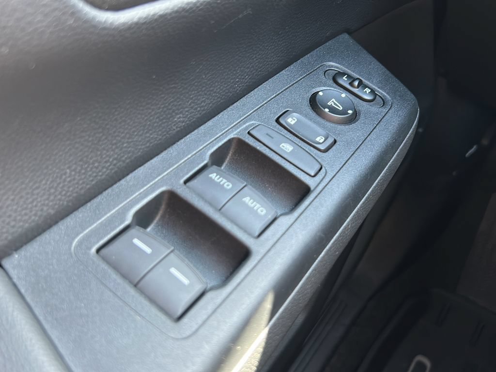 Used 2023 Honda CR-V Sport image 25