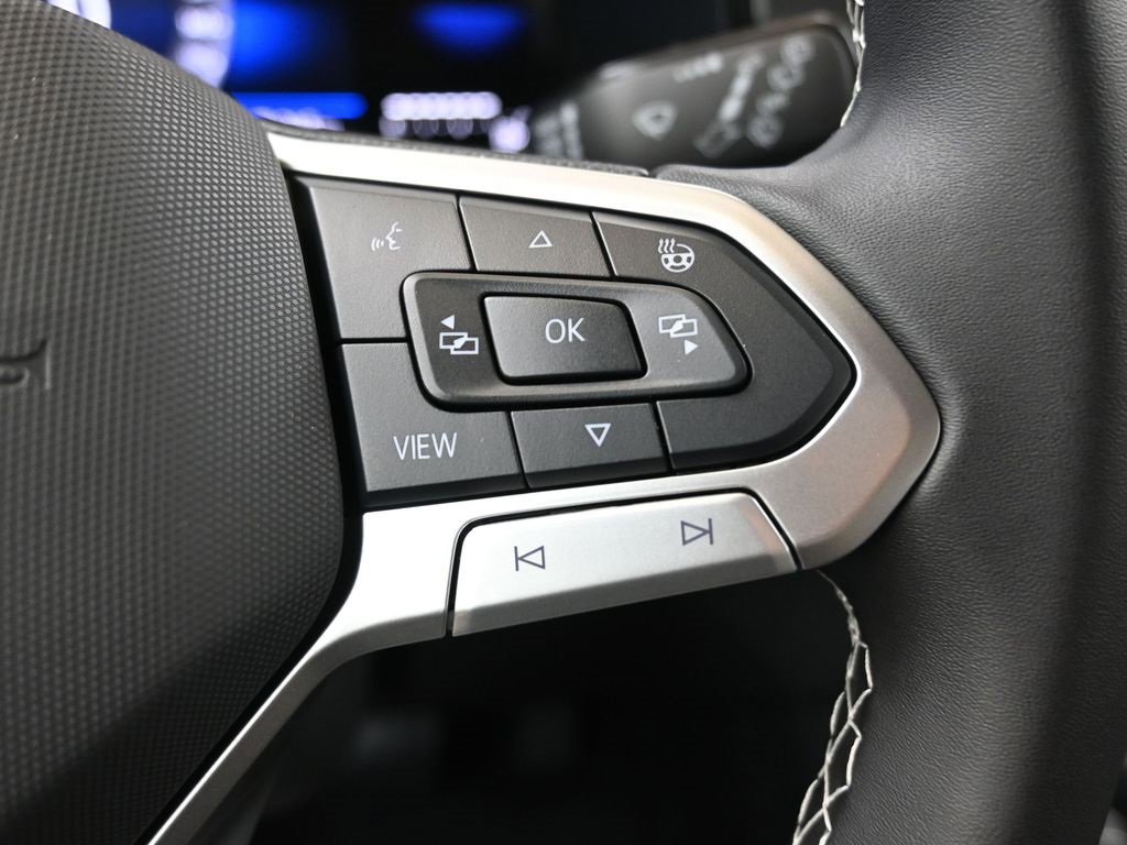 New 2025 Volkswagen Taos S image 27